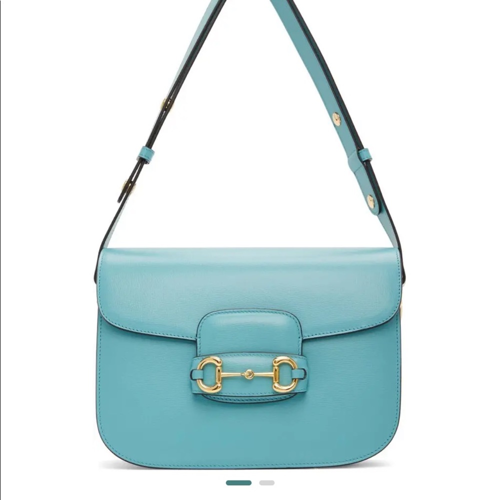 Gucci shoulder bag its very nice and fashionable